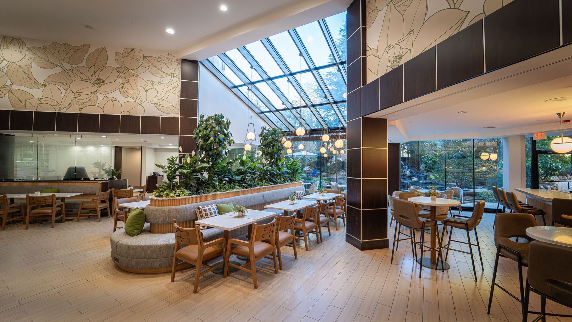 Hyatt Regency Suites Atlanta Northwest - Image 2